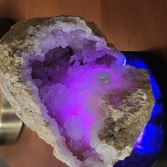 Natural Raw Quartz Geode - NWOT - Picture 15 of 16